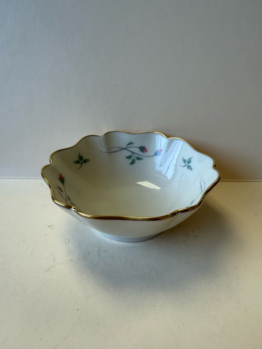Vintage Lenox Small Rose Manor Nut Bowl Scallop Ivory 24k Gold Trim Trinket Dish